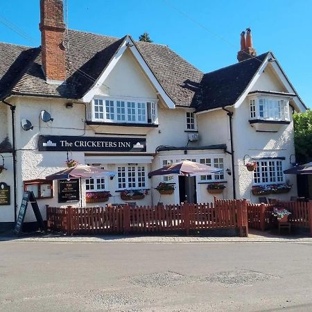 The Cricketers Inn Martyr Worthy Exterior foto