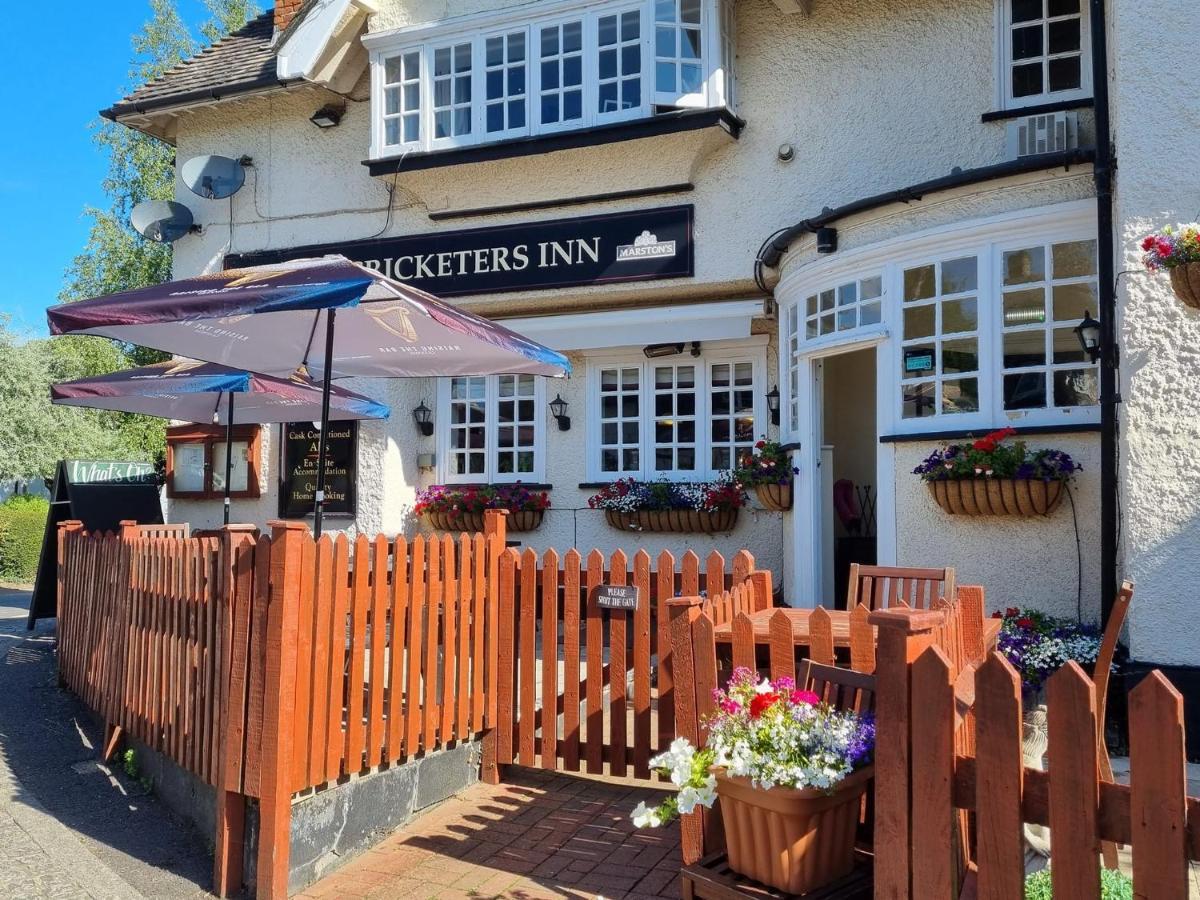 The Cricketers Inn Martyr Worthy Exterior foto